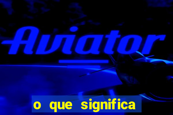 o que significa sonhar dobrando roupas